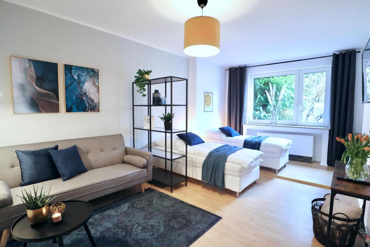 Sapphire Apartment: Free Parking + Netflix + Bathtub Essen Eksteriør billede