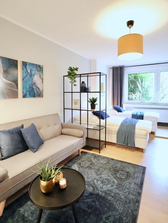 Sapphire Apartment: Free Parking + Netflix + Bathtub Essen Eksteriør billede