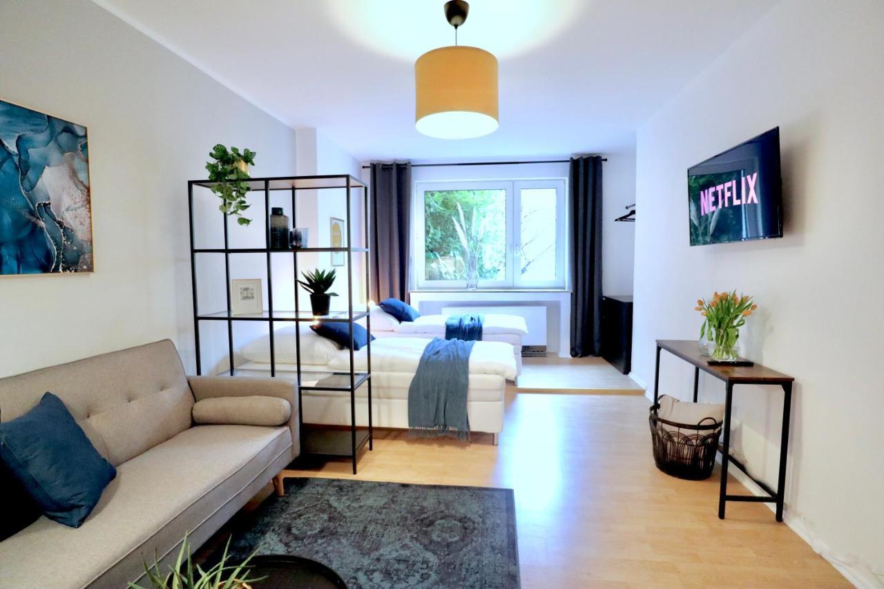 Sapphire Apartment: Free Parking + Netflix + Bathtub Essen Eksteriør billede