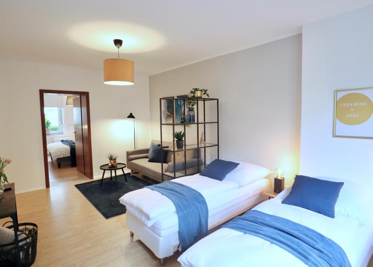 Sapphire Apartment: Free Parking + Netflix + Bathtub Essen Eksteriør billede