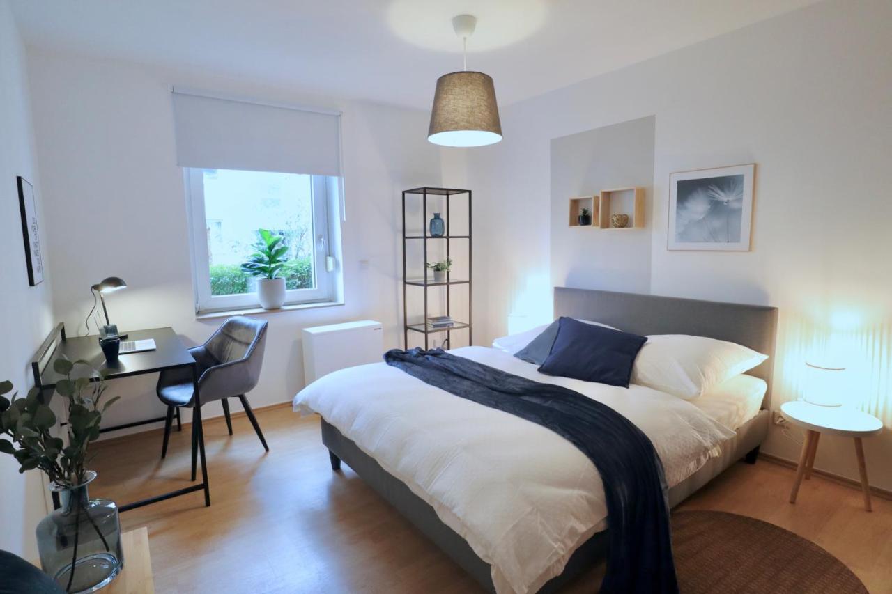 Sapphire Apartment: Free Parking + Netflix + Bathtub Essen Eksteriør billede