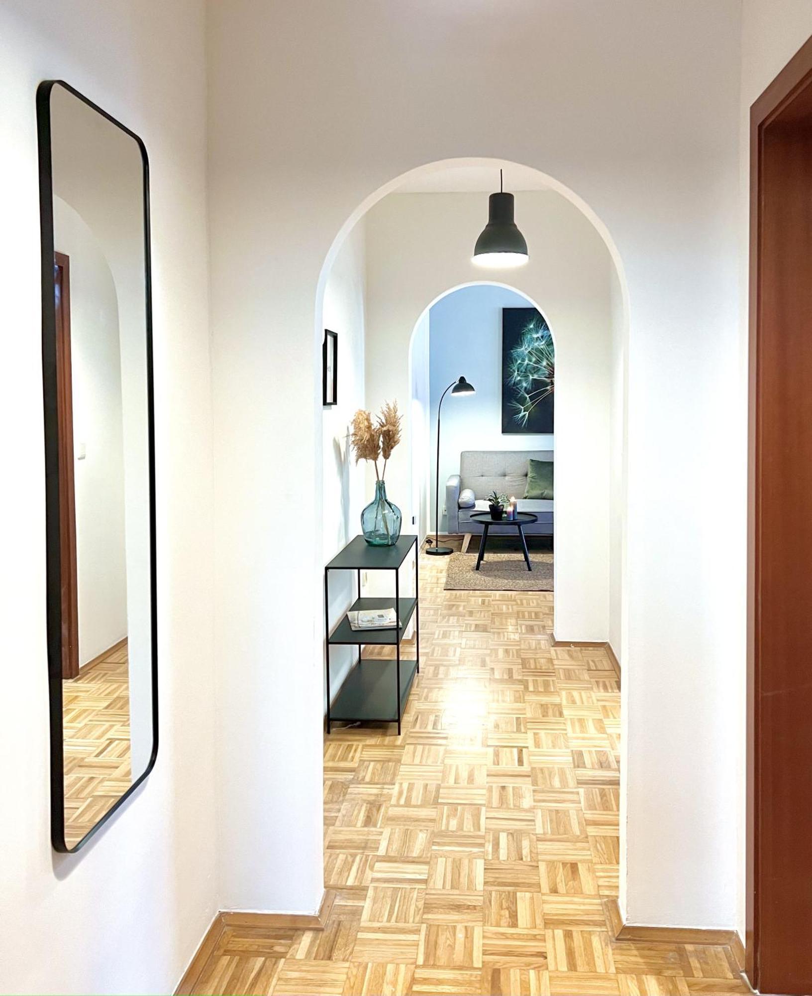 Sapphire Apartment: Free Parking + Netflix + Bathtub Essen Eksteriør billede