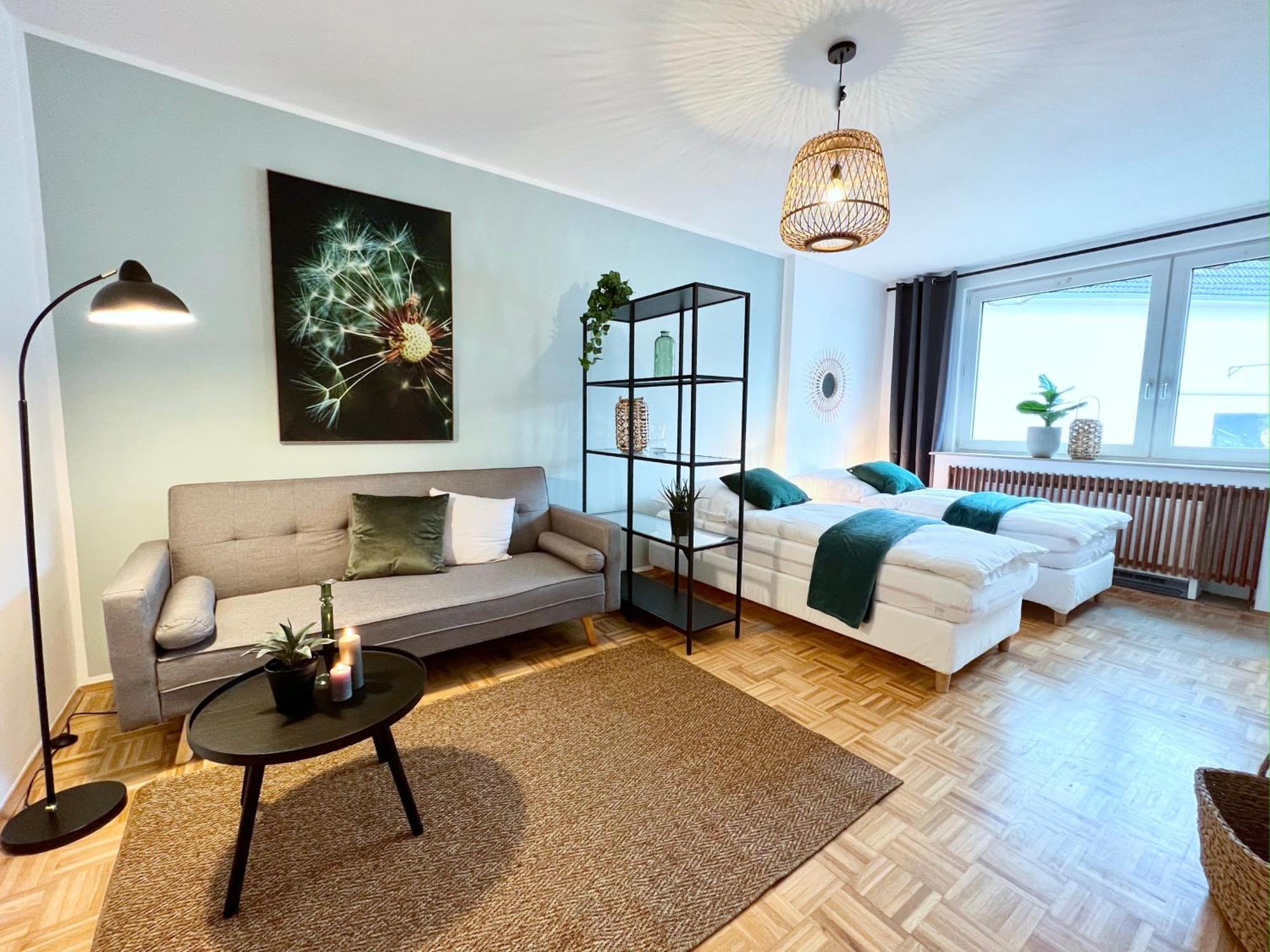 Sapphire Apartment: Free Parking + Netflix + Bathtub Essen Eksteriør billede